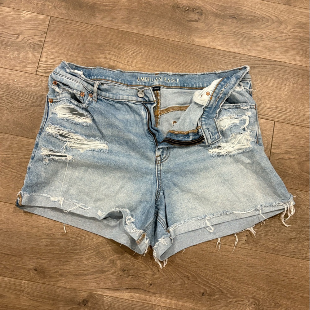 American Eagle women’s Distressed Light Blue Denim Shorts